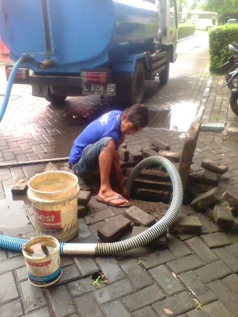 Jasa Sedot WC Online: Pesan via WhatsApp, Proses Cepat